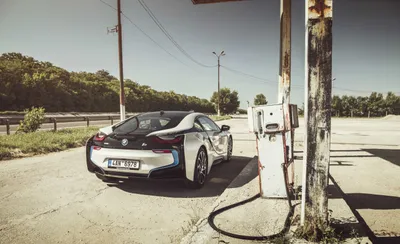 Bold White Wallpaper Cars Wallpaper 4K 5472x3347 White, Bmw, I8, Supercar, Parked, Beside, A, Vintage, Gas, Pump, Sunny, Day, Gray, Ultrawide, 4k