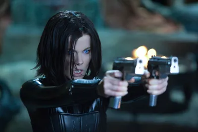 Movie Underworld Awakening Fierce Woman Abstract Wallpaper 4K 3000x2000 Hd, Pc, Desktop, Wallpaper, Featuring, A, Scene, From, Movie, Underworld, Awakening, Showing, White, Gray, Landscape, QHD