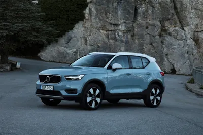 Silver Volvo Xc40 Suv Mountainous Nature Wallpaper 4K 4096x2731 A, Silver, Volvo, Xc40, Suv, Parked, On, Mountainous, Road, Captured, Stunning, Ultra, Gray, Landscape, 4k
