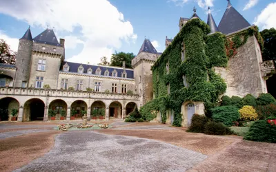 Misty Teau Wallpaper World Wallpaper 4K 2560x1600 Château, De, La, Rivière-bourdet, In, Fronsac, Aquitaine, Features, Teau, Rivi, Re-bourdet, Stunning, White, Ultrawide, QHD