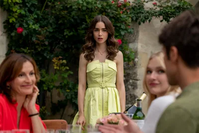 Dreamy Lily Wallpaper Abstract Wallpaper 4K 3600x2400 Lily, Collins, Tv, Show, Emily, In, Paris, Hd, Desktop, Gray, Landscape, QHD