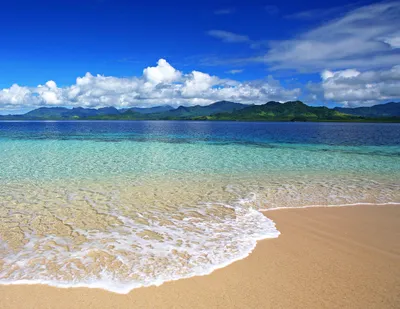 Serene Beach Clear Nature Wallpaper 4K 3300x2550 Hd, Pc, Desktop, Wallpaper, Featuring, A, Serene, Beach, Clear, Turquoise, Water, Gentle, Gray, Red, Square, QHD
