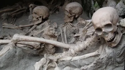 Dark Weathered Human Black/Dark Wallpaper 4K 3650x2053 Dark, Scene, Of, Weathered, Human, Skeletons, Reclining, In, Dust, Stone, Quad, Desktop, Gray, Ultrawide, QHD