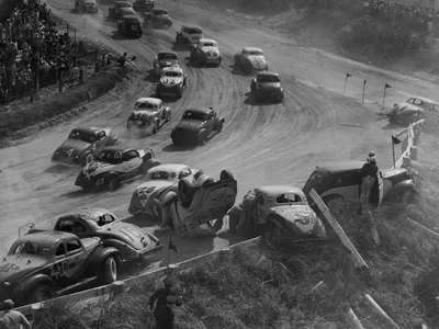 Moody Black Wallpaper Cars Wallpaper 4K 1600x1200 Black, And, White, Hd, Desktop, Wallpaper, Showing, A, Chaotic, Car, Race, Multiple, Gray, Landscape