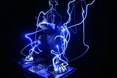 Vibrant Creates Wallpaper Abstract Wallpaper 4K 3072x2048 A, Dj, Creates, An, Electrifying, Atmosphere, With, Blue, Light, Trails, Surrounding, Turntables, Brown, Pink, Landscape, QHD