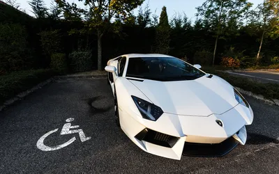 White Lot Its Sleek Design Cars Wallpaper 4K 1920x1200 A, Stunning, White, Lamborghini, Aventador, Lp, 700-4, Parked, Lot, Showcasing, Sleek, Design, Ultrawide, Full HD