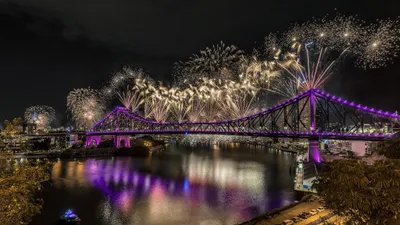 Bridge Brisbane Story Night Black/Dark Wallpaper 4K 2048x1152 Bridge, Brisbane, Story, Night, Photography, Fireworks, Hd, Desktop, Gray, Brown, Ultrawide, Full HD