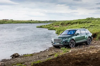 Bold Green Wallpaper Nature Wallpaper 4K 4096x2734 A, Green, Bentley, Bentayga, Suv, Parked, By, Riverbank, Surrounded, Lush, Greenery, Showcasing, White, Gray, Landscape, 4k