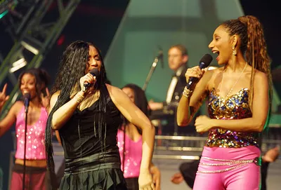 Female Vocalists Performing Disco Soul Abstract Wallpaper 4K 1600x1083 Hd, Pc, Desktop, Wallpaper, Female, Vocalists, Performing, A, Disco, Soul, Pop, Set, Orange, Landscape