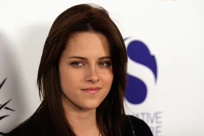 Bright Definition Wallpaper Abstract Wallpaper 4K 2550x1700 A, High-definition, Desktop, Wallpaper, Featuring, Close-up, Of, Kristen, Stewart, Showcasing, Her, Confident, White, Landscape, Full HD