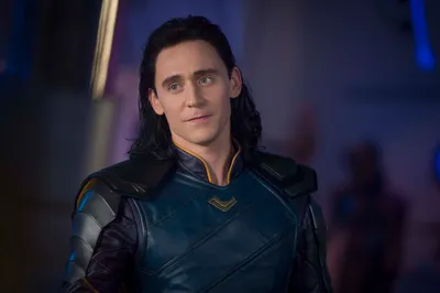 Tom Hiddleston Loki Abstract Wallpaper 4K 3000x1996 Hd, Desktop, Wallpaper, Featuring, Tom, Hiddleston, As, Loki, Movie, Thor, Ragnarok, Portraying, Gray, Ultrawide, QHD