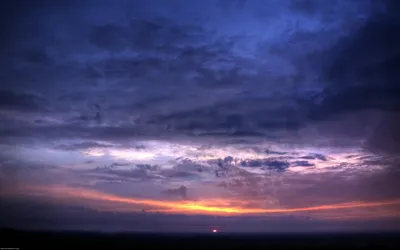 Sunset Casts Vibrant Hues Across Nature Wallpaper 4K 1920x1200 A, Stunning, Sunset, Casts, Vibrant, Hues, Across, The, Sky, Framed, Dramatic, Clouds, Brown, Ultrawide, Full HD