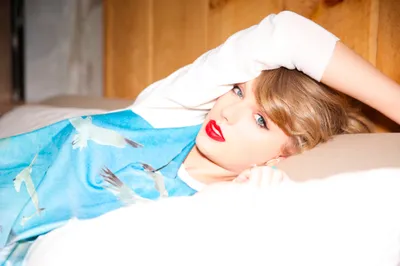 Vibrant Taylor Swift Abstract Wallpaper 4K 2048x1365 A, Vibrant, Hd, Desktop, Wallpaper, Featuring, Taylor, Swift, Lounging, Elegantly, Showcasing, Her, White, Ultrawide, Full HD
