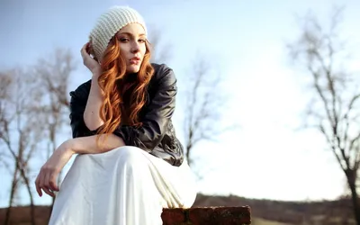Radiant Woman Wallpaper Nature Wallpaper 4K 1920x1200 A, Woman, Named, Danielle, Perry, Sits, Thoughtfully, Outdoors, Wearing, White, Dress, Knit, Ultrawide, Full HD