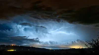 Night Storm Silhouetted Nature Wallpaper 4K 1920x1080 Hd, Pc, Desktop, Wallpaper, Night, Storm, Over, A, Silhouetted, Landscape, Vivid, Lightning, Gray, Ultrawide, Full HD