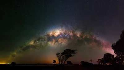 Starry Sky Milky Space Wallpaper 4K 2560x1440 Hd, Desktop, Wallpaper, Featuring, A, Starry, Sky, With, Milky, Way, Arching, Over, Brown, Gray, Ultrawide, QHD