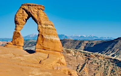 Sunlit Sandstone Arch Nature Wallpaper 4K 1920x1200 Pink, Yellow, Full HD, Ultrawide