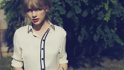 Vibrant Stylish Wallpaper Abstract Wallpaper 4K 1920x1080 A, Stylish, Hd, Desktop, Wallpaper, Featuring, Taylor, Swift, Captured, Outdoors, Vibrant, Showcasing, White, Ultrawide, Full HD