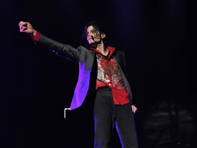 Michael Jackson Performing Abstract Wallpaper 4K 1920x1440 Michael, Jackson, Performing, On, Stage, Striking, A, Dynamic, Pose, Set, Desktop, Red, Orange, Landscape, Full HD