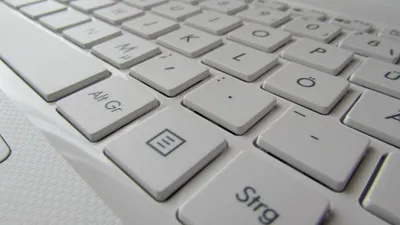 Close Sleek White Keyboard Highlighting Technology Wallpaper 4K 3840x2160 Close-up, Of, A, Sleek, White, Keyboard, Highlighting, The, Modern, Design, Technology, Aesthetic, Gray, Ultrawide, 4K