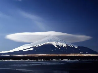 Majestic Snow Capped Nature Wallpaper 4K 1600x1200 Hd, Wallpaper:, Of, A, Majestic, Snow-capped, Mountain, With, Unique, Cloud, Formation, Overhead, White, Gray, Landscape