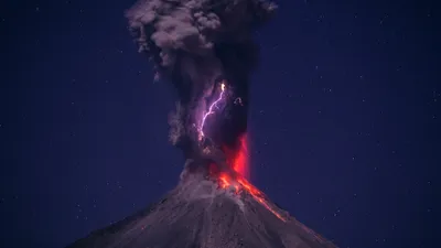 Radiant Dramatic Wallpaper Wallpaper 4K, Space category