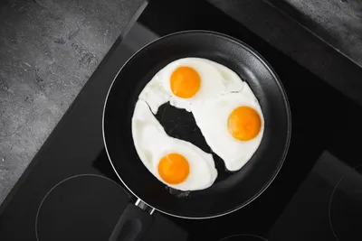 Fried Eggs Fry Abstract Wallpaper 4K 2208x1472 Full HD, Landscape