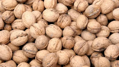 Close Whole Walnuts Abstract Wallpaper 4K 1918x1078 Close-up, Ultrawide