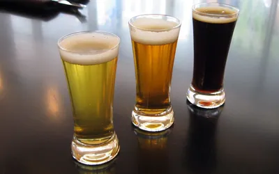 Three Glasses Beer Black/Dark Wallpaper 4K 1918x1198 Beer, Ultrawide