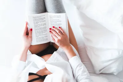 Woman Reading Book Bed Abstract Wallpaper 4K 2208x1471 Book, Full HD, Ultrawide