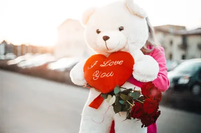 Woman Holding Big Abstract Wallpaper 4K 2208x1471 Bear, You, Full HD, Ultrawide
