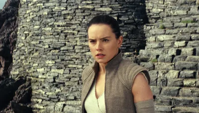Sleek Daisy Wallpaper Space Wallpaper 4K 2700x1539 Hd, Pc, Desktop, Wallpaper, Featuring, Daisy, Ridley, As, Rey, Movie, Star, Wars, Gray, Ultrawide, QHD