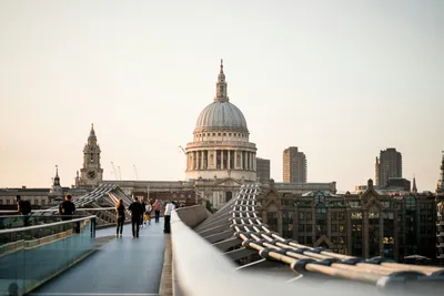 Bridge London England Pedestrians Iconic Animals Wallpaper 4K 5908x3939 Hd, Desktop, Wallpaper, Showing, A, Bridge, In, London, England, Pedestrians, Iconic, Dome, White, Landscape, 4K