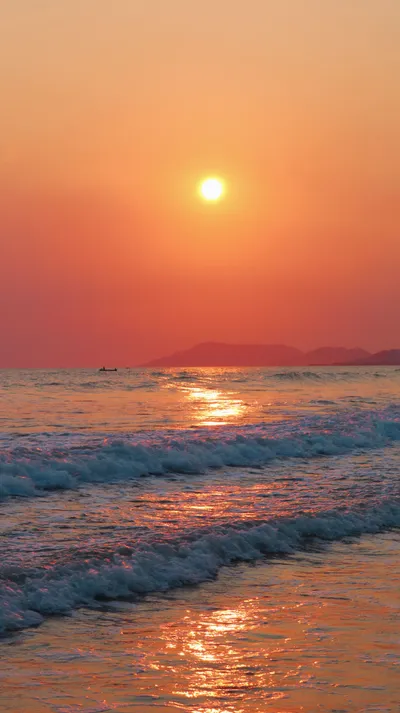 Waves Shore Sunset Wallpaper 4K, Nature category