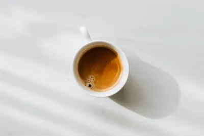Dreamy Cup Wallpaper Abstract Wallpaper 4K 2208x1471 Full HD, Ultrawide