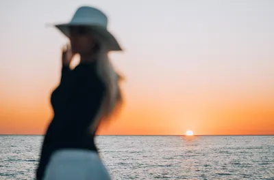Blurred Silhouette Woman Nature Wallpaper 4K 2208x1456 Sea, Full HD, Ultrawide