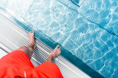 Standing Edge Swimming Abstract Wallpaper 4K 2208x1471 Pool, Full HD, Ultrawide