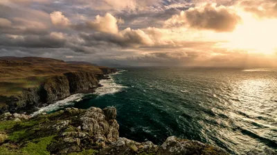 Misty Dramatic Wallpaper Wallpaper 4K, Nature category