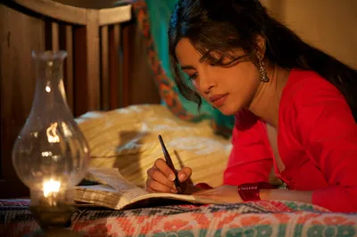 Captivating Priyanka Chopra Elegantly Abstract Wallpaper 4K 2048x1366 A, Captivating, Hd, Wallpaper, Featuring, Priyanka, Chopra, Elegantly, Dressed, Red, Writing, Notebook, Orange, Landscape, Full HD
