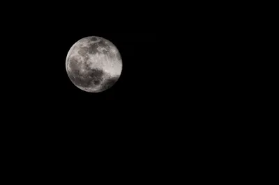 Bright Full Wallpaper Black/Dark Wallpaper 4K 4650x3094 Gray