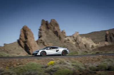 Moody White Wallpaper Cars Wallpaper 4K 4096x2731 White, Mclaren, 570gt, Supercar, Driving, On, A, Road;, Rocky, Mountains, Captured, Ultra, Gray, Brown, Landscape, 4K