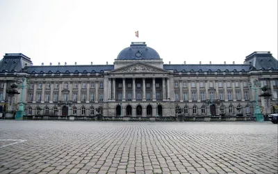 Grand Royal Palace Brussels Abstract Wallpaper 4K 1920x1200 Hd, Desktop, Wallpaper, Showcasing, The, Grand, Royal, Palace, Brussels, Stunning, Man-made, Architectural, White, Gray, Ultrawide, Full HD