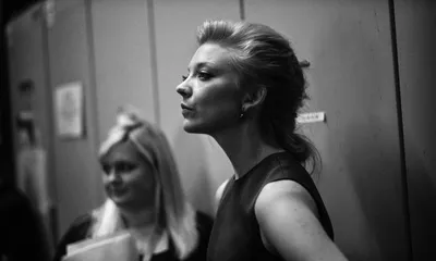 Crisp Celebrity Wallpaper Abstract Wallpaper 4K 1920x1152 Celebrity, Natalie, Dormer, Hd, Desktop, Wallpaper, Background, Gray, Ultrawide, Full HD