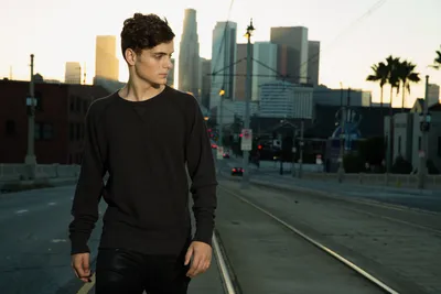 Golden Music Wallpaper World Wallpaper 4K 1500x1000 Hd, Desktop, Wallpaper, Featuring, Music, Artist, Martin, Garrix, Walking, Urban, Street, Tall, White, Landscape