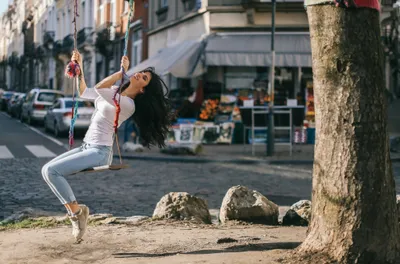 Serene Brunette Wallpaper World Wallpaper 4K 2048x1352 Brunette, Woman, Swinging, On, A, Rope, Swing, In, City, Street, Captured, Natural, Gray, Ultrawide, Full HD