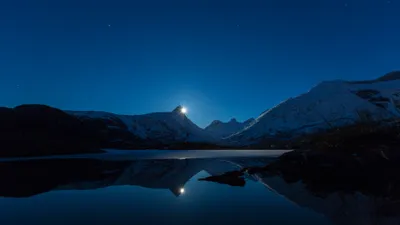 Serene Nature Capturing Mountain Peak Nature Wallpaper 4K 3840x2160 A, Serene, 4K, Ultra, Hd, Nature, Wallpaper, Capturing, Mountain, Peak, Glowing, Light, Brown, Ultrawide