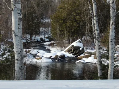 Serene Winter Gently Nature Wallpaper 4K 4608x3456 A, Serene, Winter, Scene, Featuring, Gently, Flowing, River, Surrounded, Snow-covered, Rocks, Birch, White, Landscape, 4K