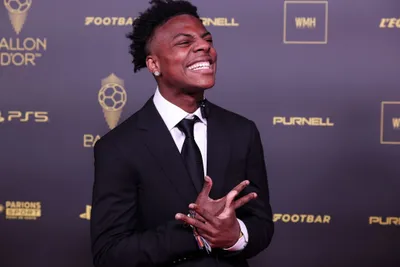 Man Suit Laughing Event Abstract Wallpaper 4K 2047x1364 Man, In, Suit, Laughing, At, An, Event, With, Golden, Backdrop, Ishowspeed, Desktop, Gray, Brown, Ultrawide, Full HD