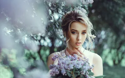 Blue Eyes Depth Field Nature Wallpaper 4K 2560x1600 Blue, Eyes, Depth, Of, Field, Blonde, Flower, Woman, Model, Desktop, Gray, Ultrawide, QHD