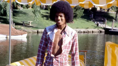 Dreamy Young Wallpaper Nature Wallpaper 4K 1920x1080 Hd, Pc, Desktop, Wallpaper, Featuring, A, Young, Michael, Jackson, Standing, Lakeside, Dressed, White, Gray, Ultrawide, Full HD